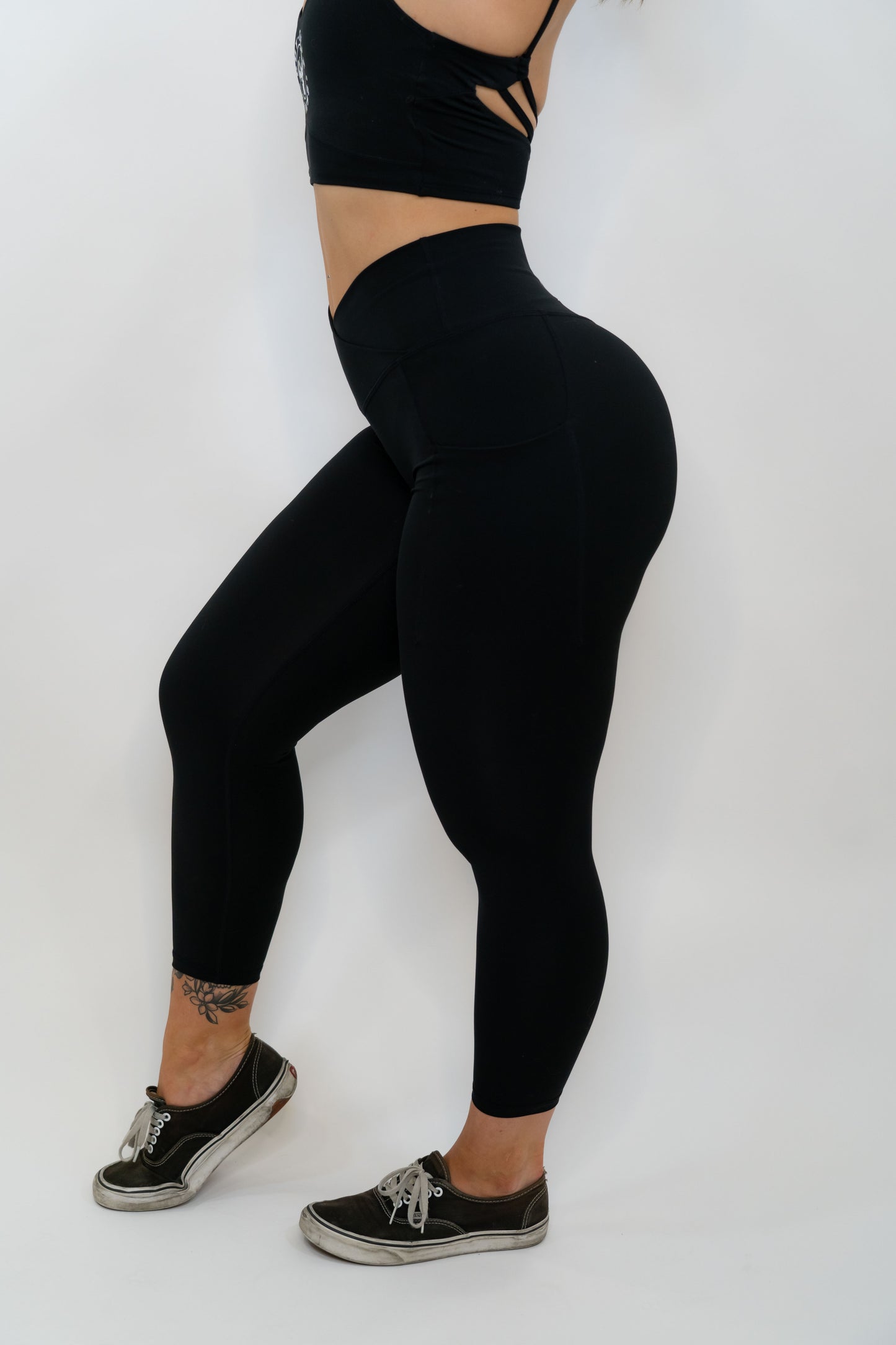 NewWorld Onyx Black Leggings